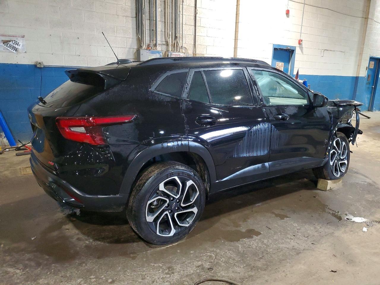 2025 Chevrolet Trax 2Rs - Image 3