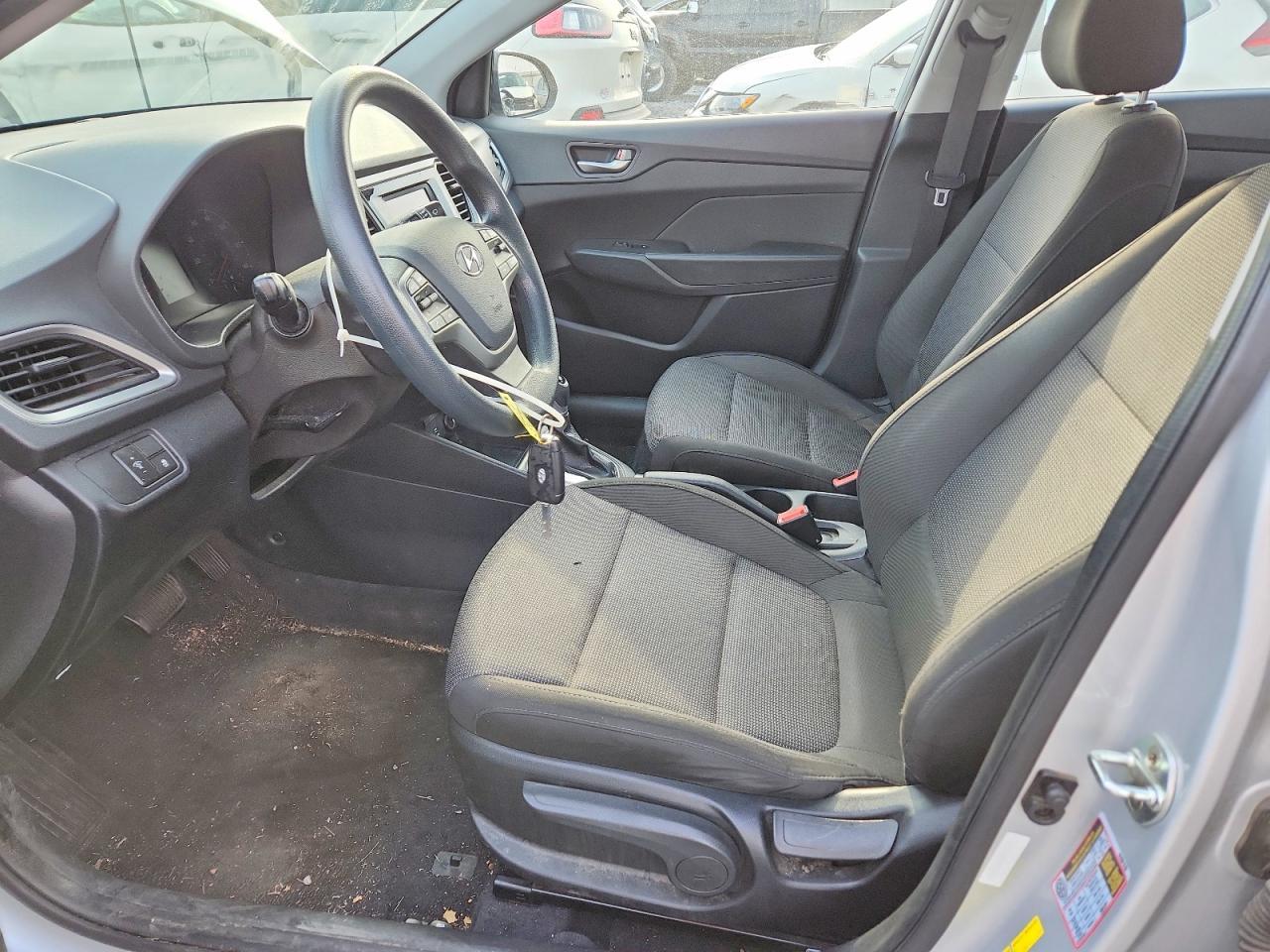 2019 Hyundai Accent Se - Фото 7