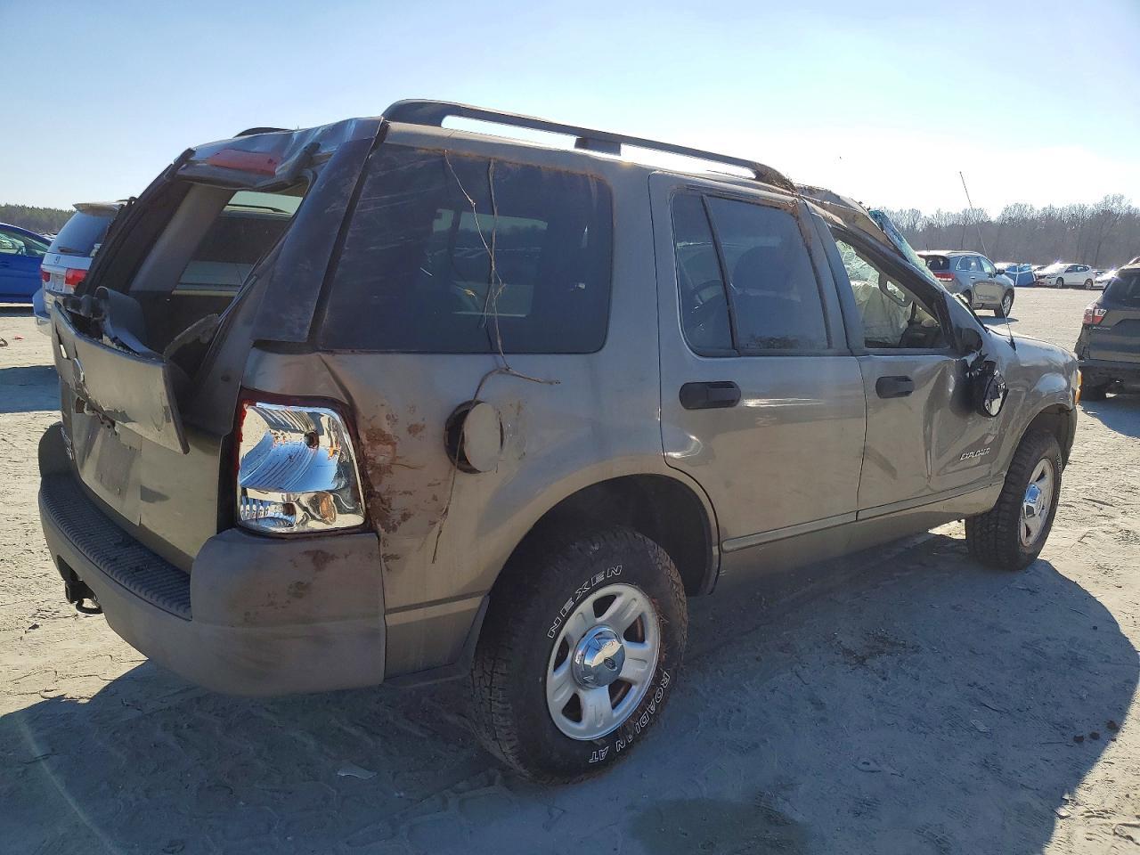 2002 Ford Explorer Xls - Image 3