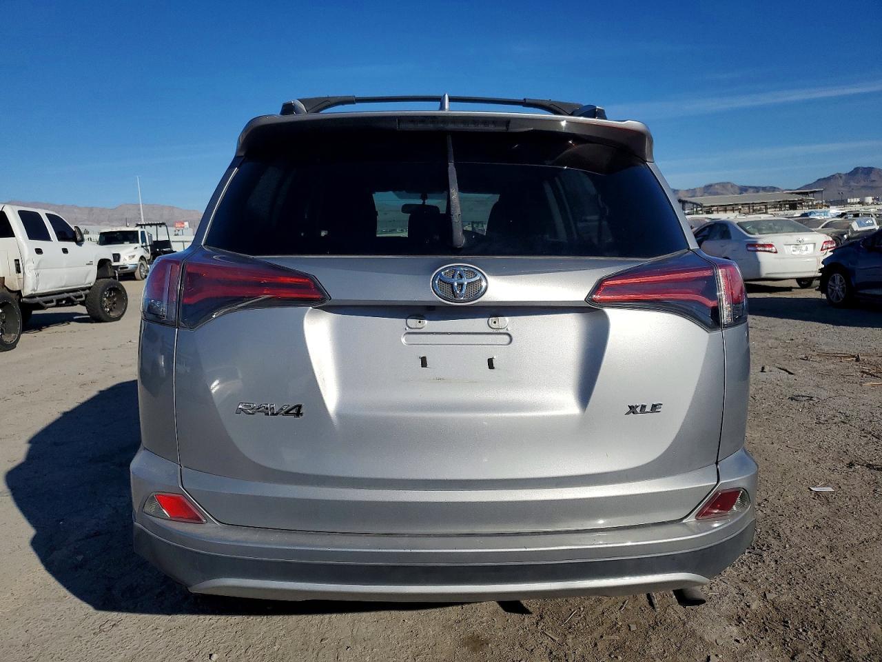 2016 Toyota Rav4 Xle - Фото 6
