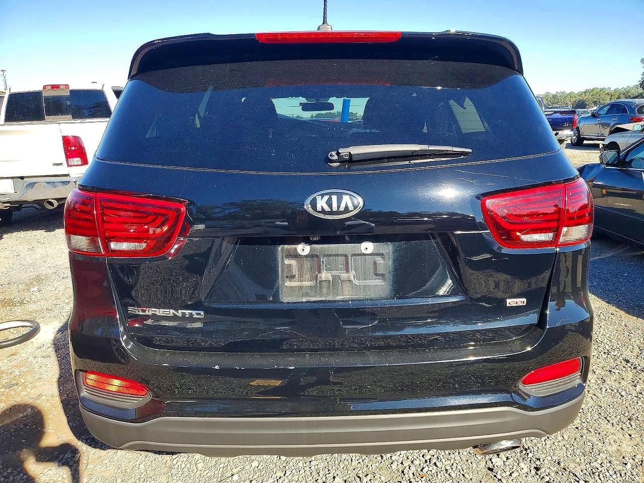 2019 Kia Sorento L - Image 6