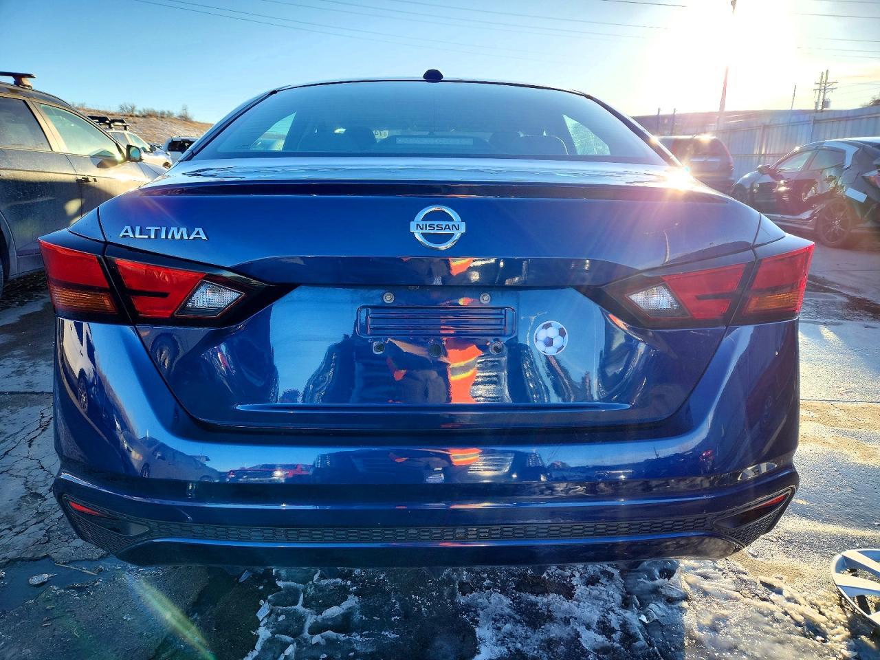 2020 Nissan Altima S - Фото 6