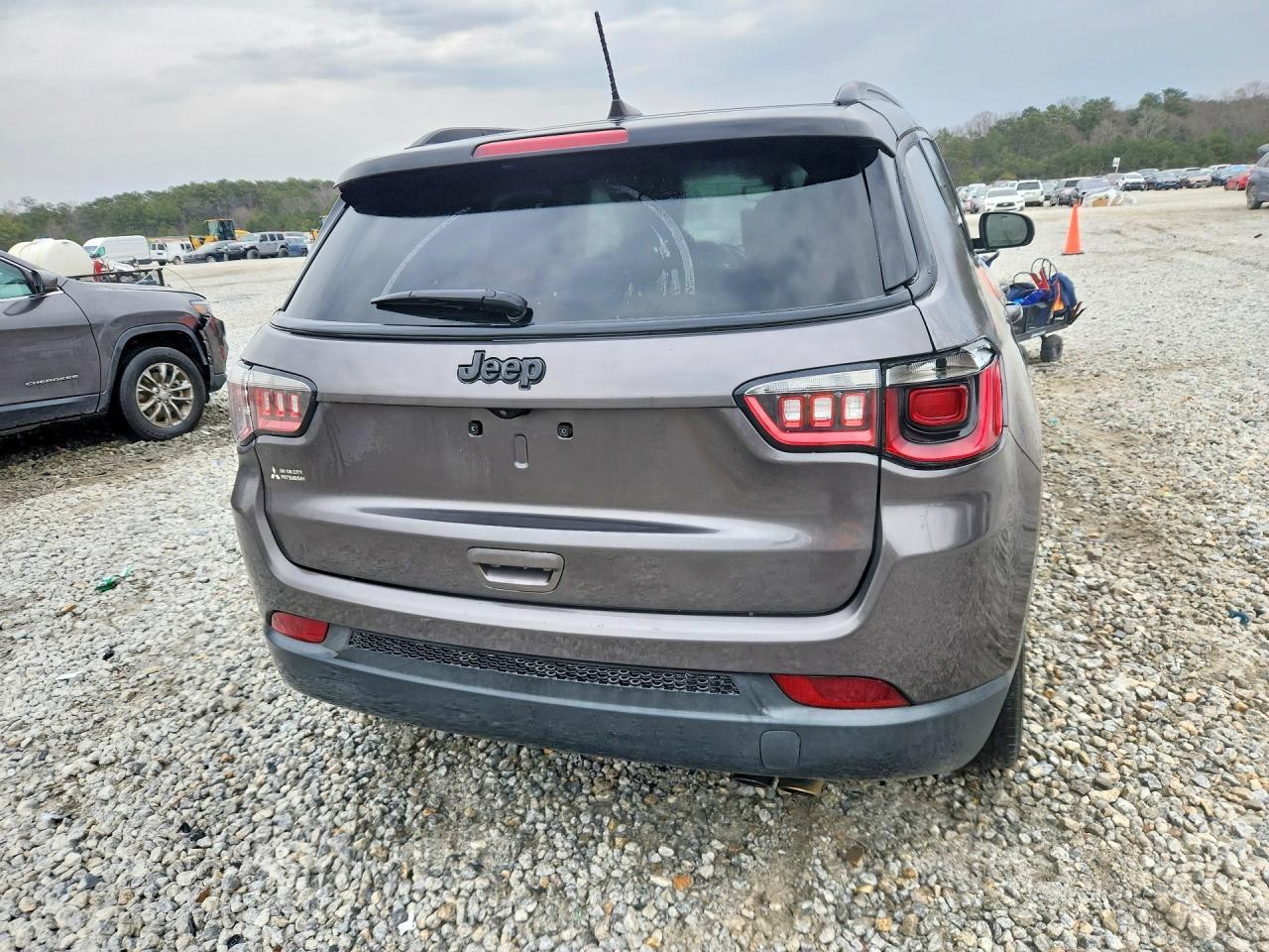 2021 Jeep Compass Latitude - Фото 6