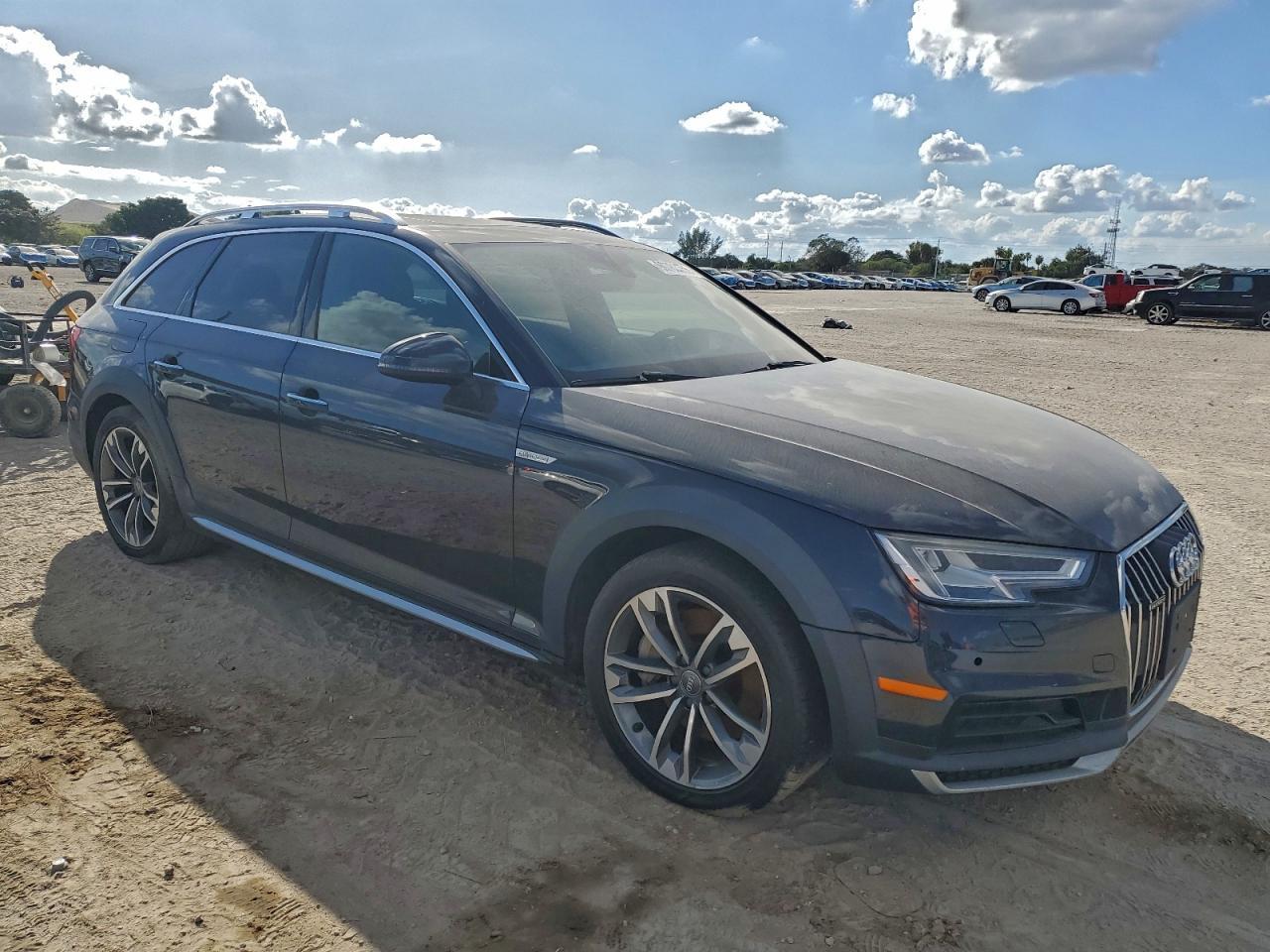 2017 Audi A4 Allroad Premium Plus - Image 4