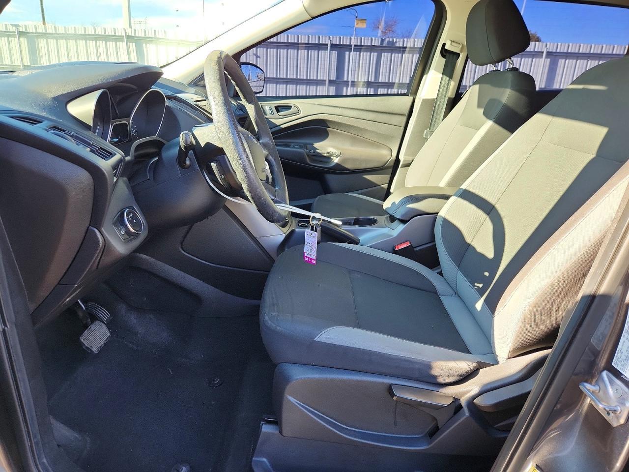 2013 Ford Escape S - Фото 7