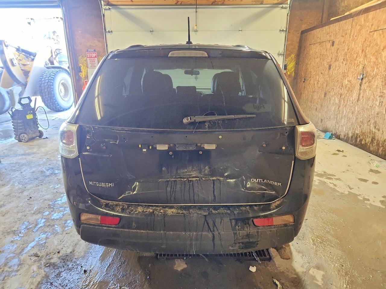 2014 Mitsubishi Outlander Se - Фото 6