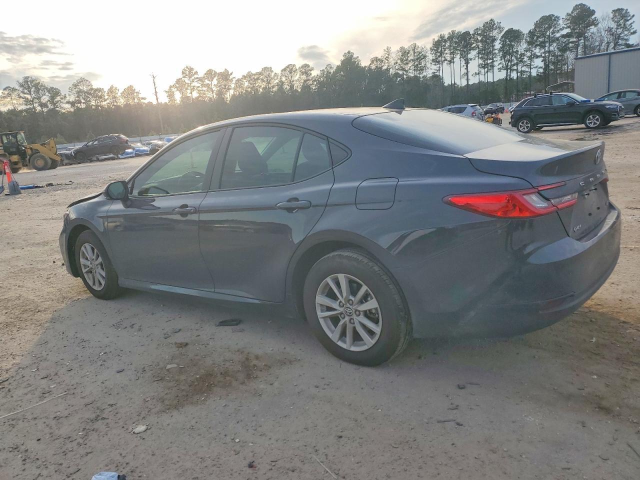 2026 Toyota Camry Xse - Фото 2