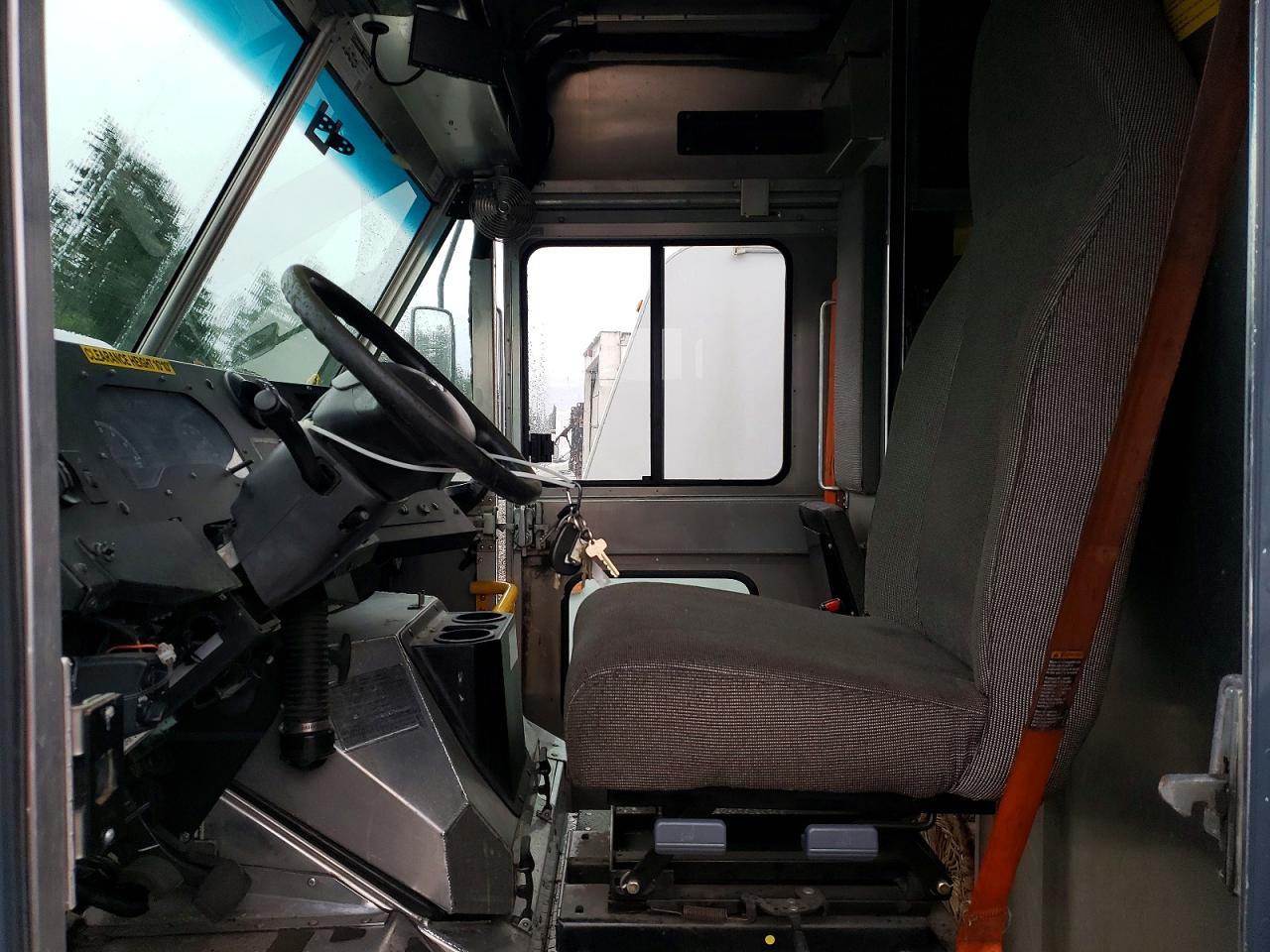 2019 Ford F59 - Delivery Van - Фото 7