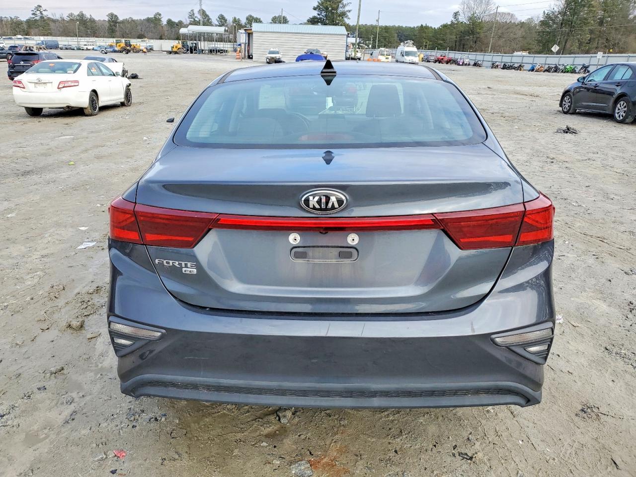 2021 Kia Forte Fe - Фото 6