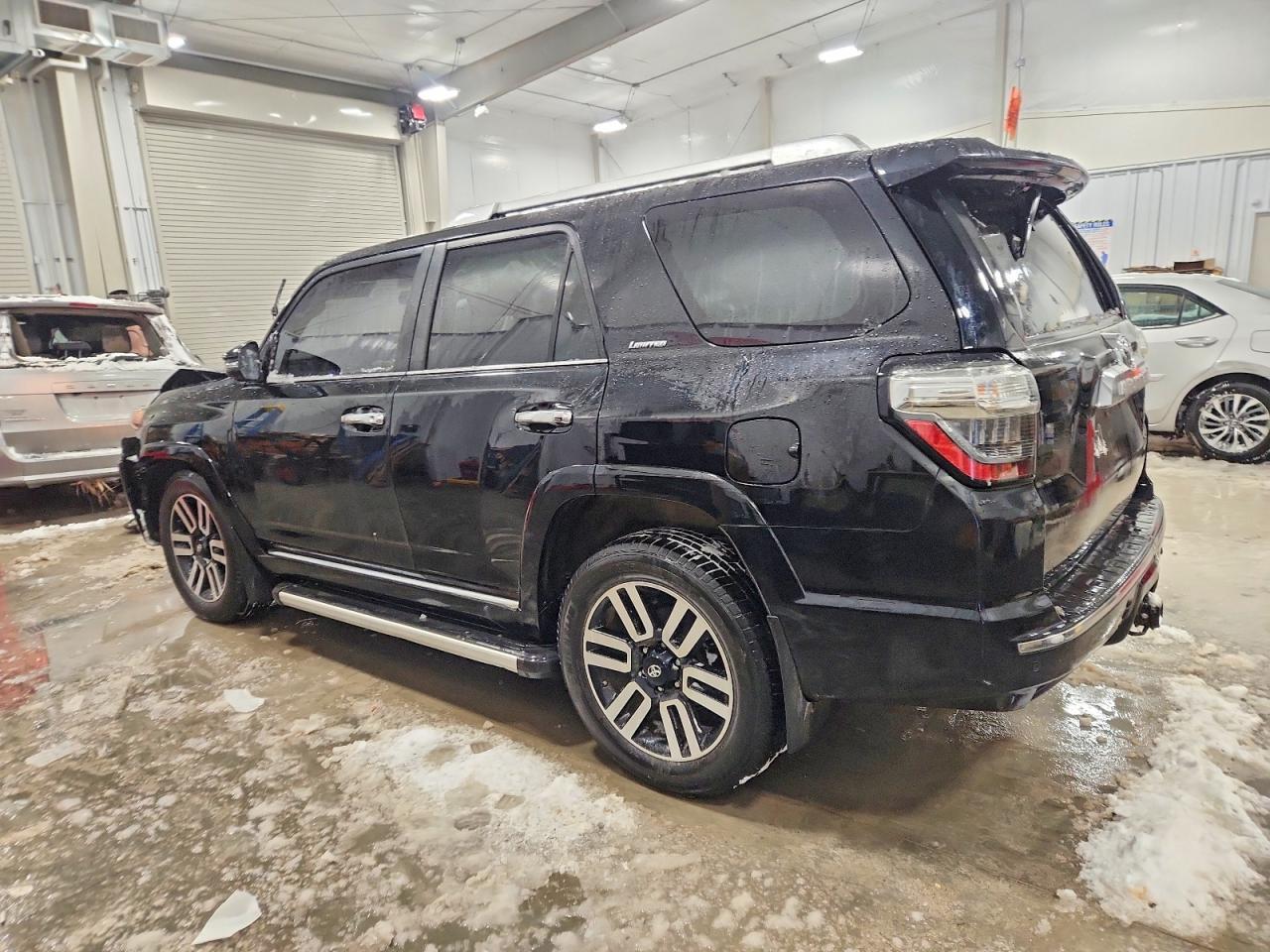2016 Toyota 4Runner Sr5 - Image 2