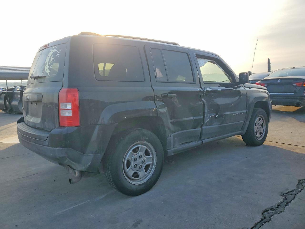 2015 Jeep Patriot - Image 3