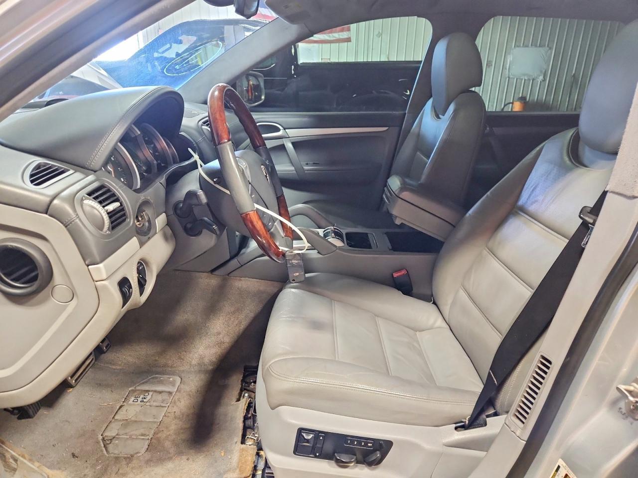 2008 Porsche Cayenne Turbo - Image 7