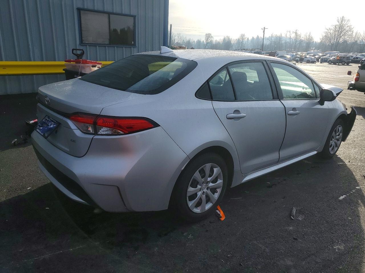 2022 Toyota Corolla Le - Фото 3