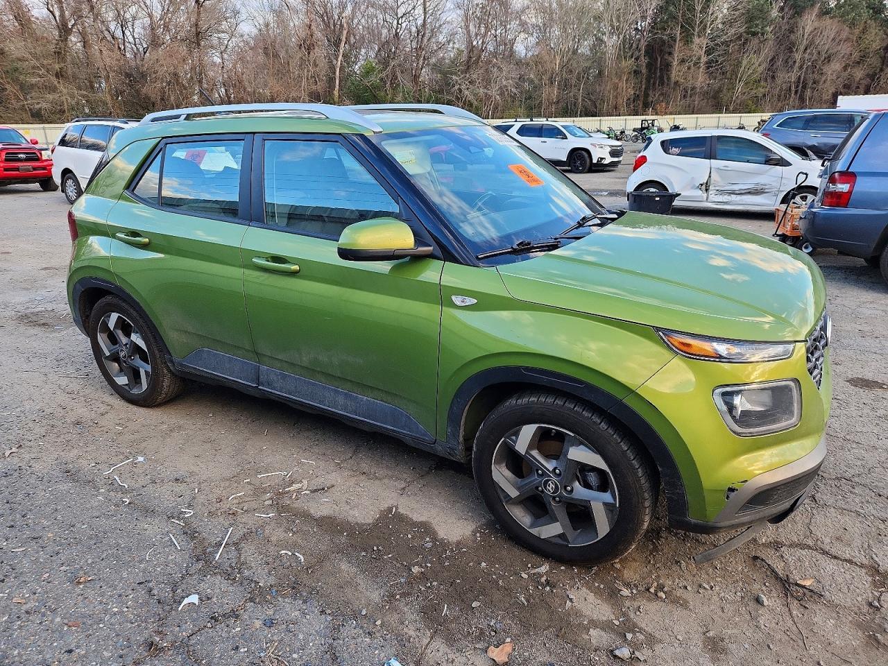 2023 Hyundai Venue Sel - Image 4