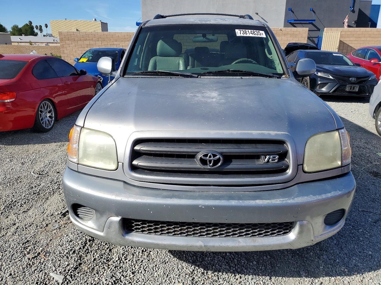 2003 Toyota Sequoia Sr5 - Image 5