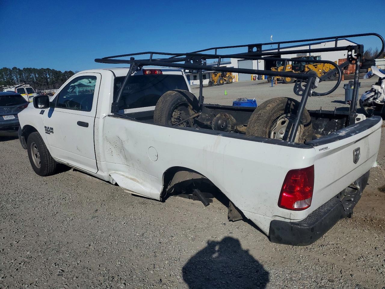 2019 Ram 1500 Classic Tradesman - Фото 2
