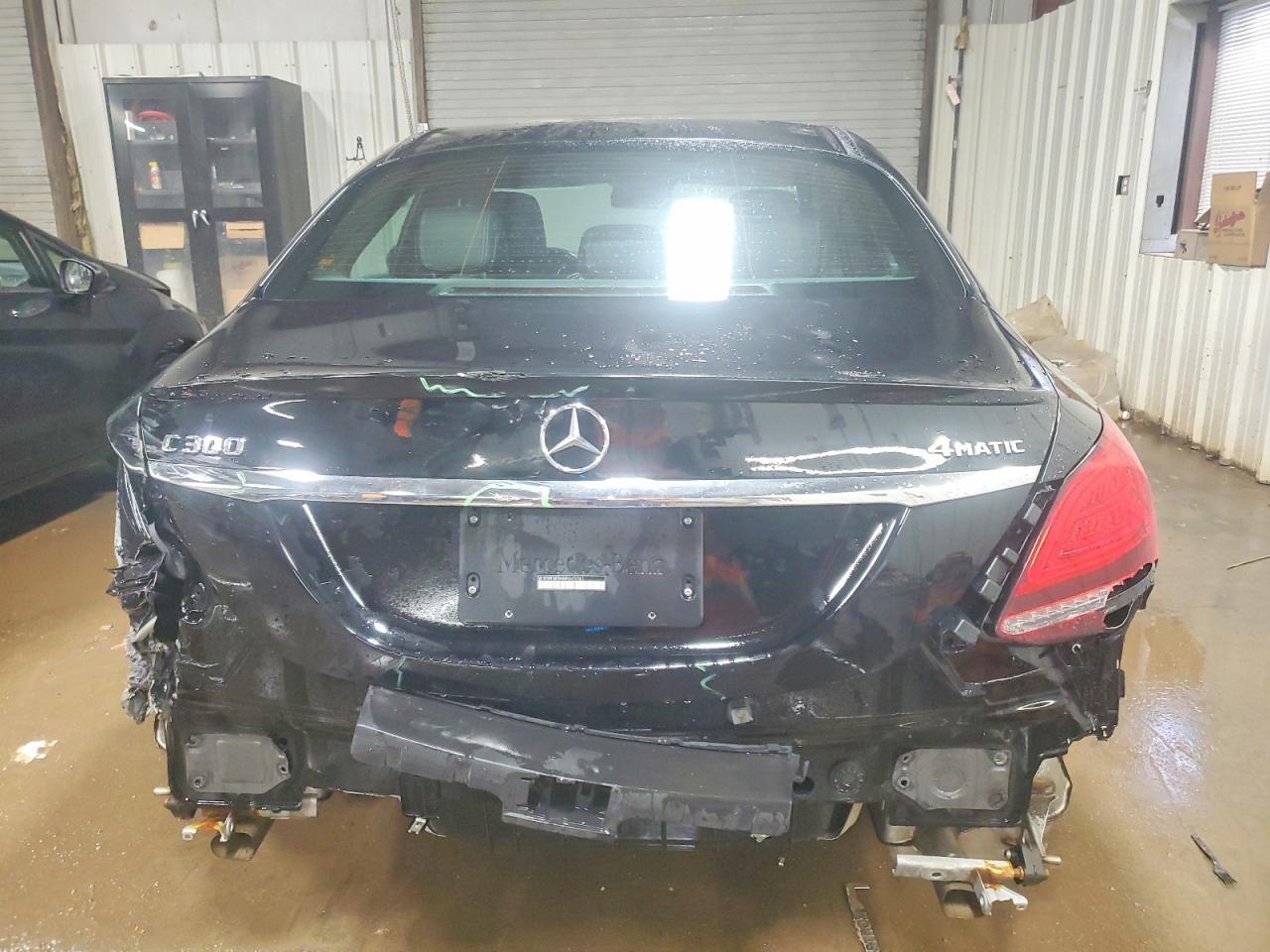 2021 Mercedes-Benz C 300 4Matic - Фото 6