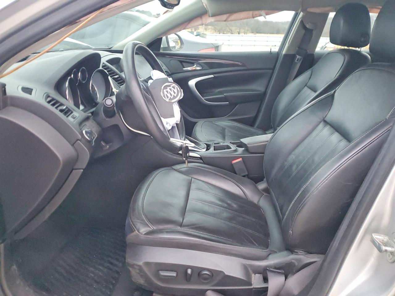 2012 Buick Regal Premium - Image 7