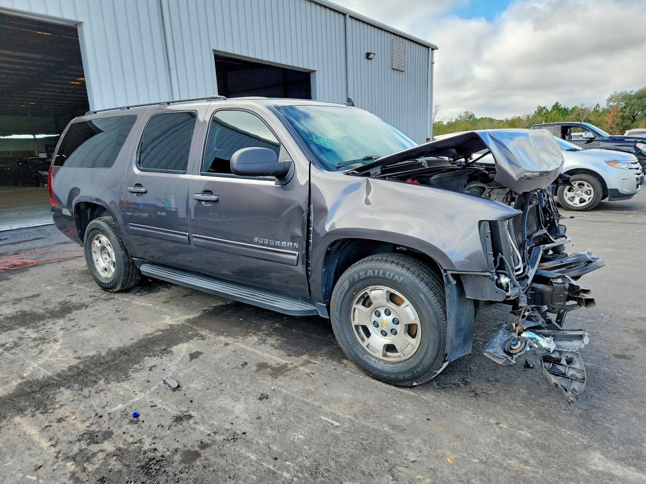 2010 Chevrolet Suburban C1500 Ls - Фото 4