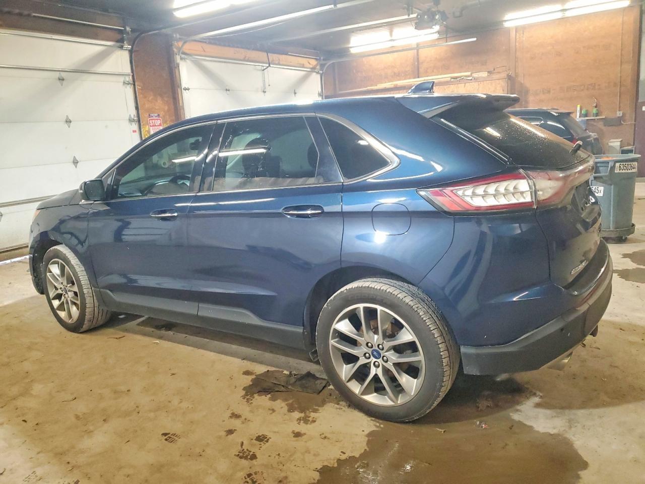 2017 Ford Edge Titanium - Фото 2