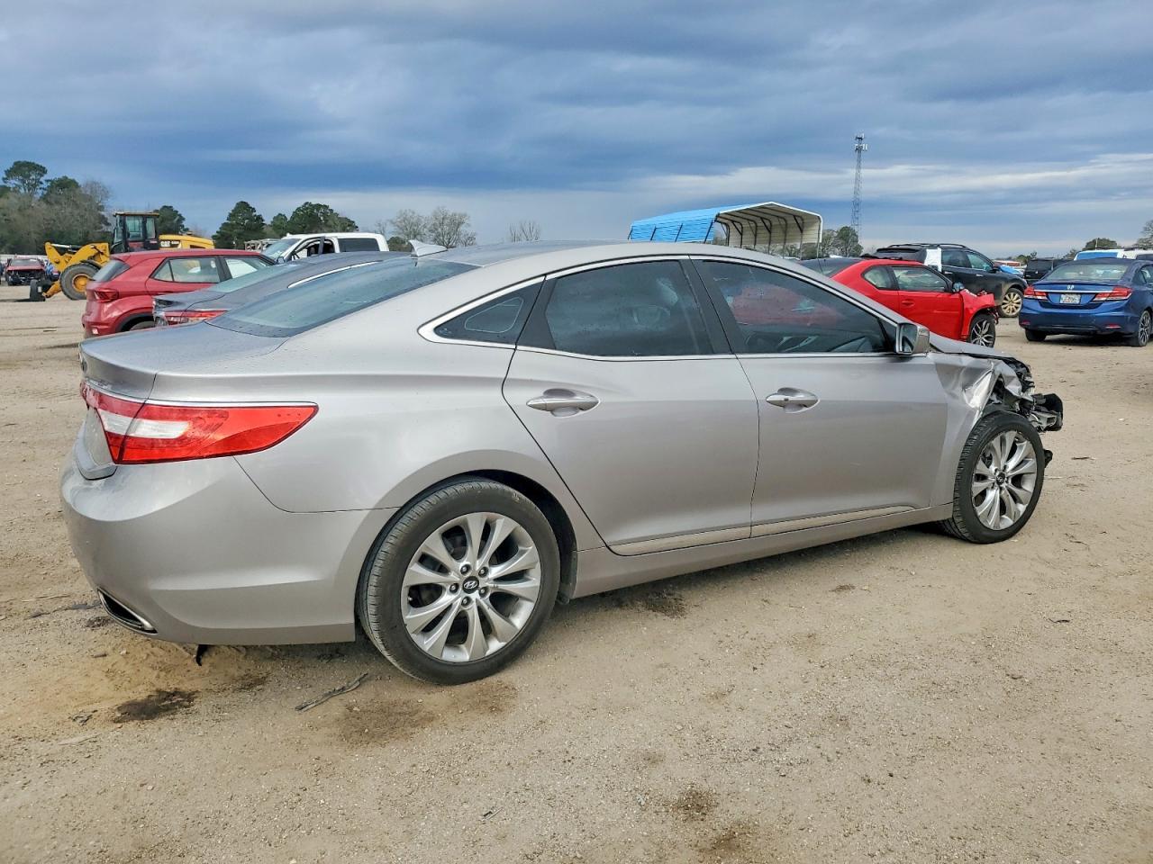 2012 Hyundai Azera Gls - Image 3