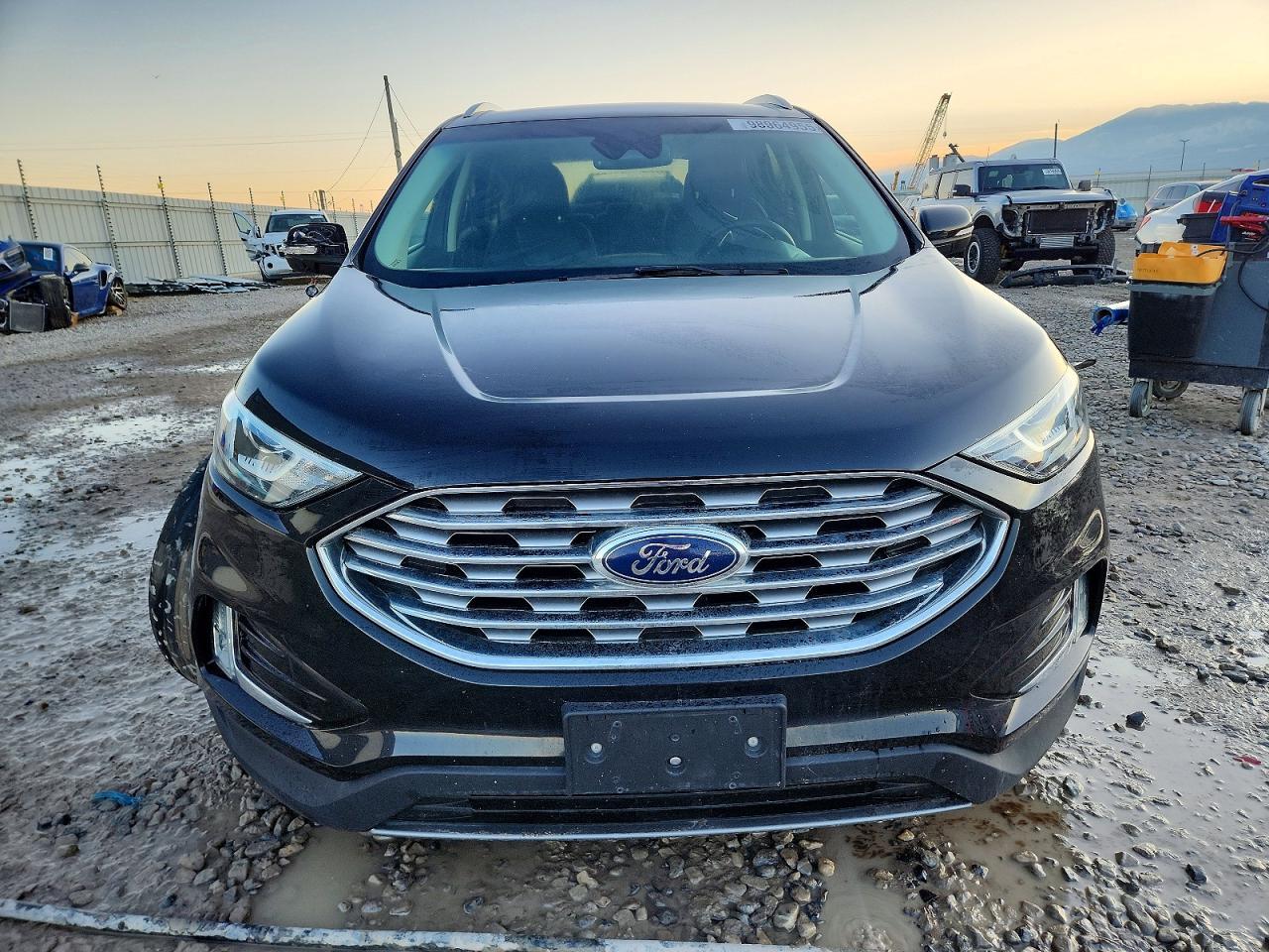 2019 Ford Edge Titanium - Image 5