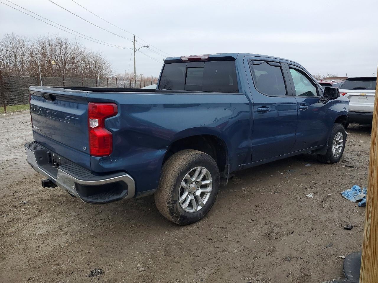 2024 Chevrolet Silverado K1500 Lt - Image 3