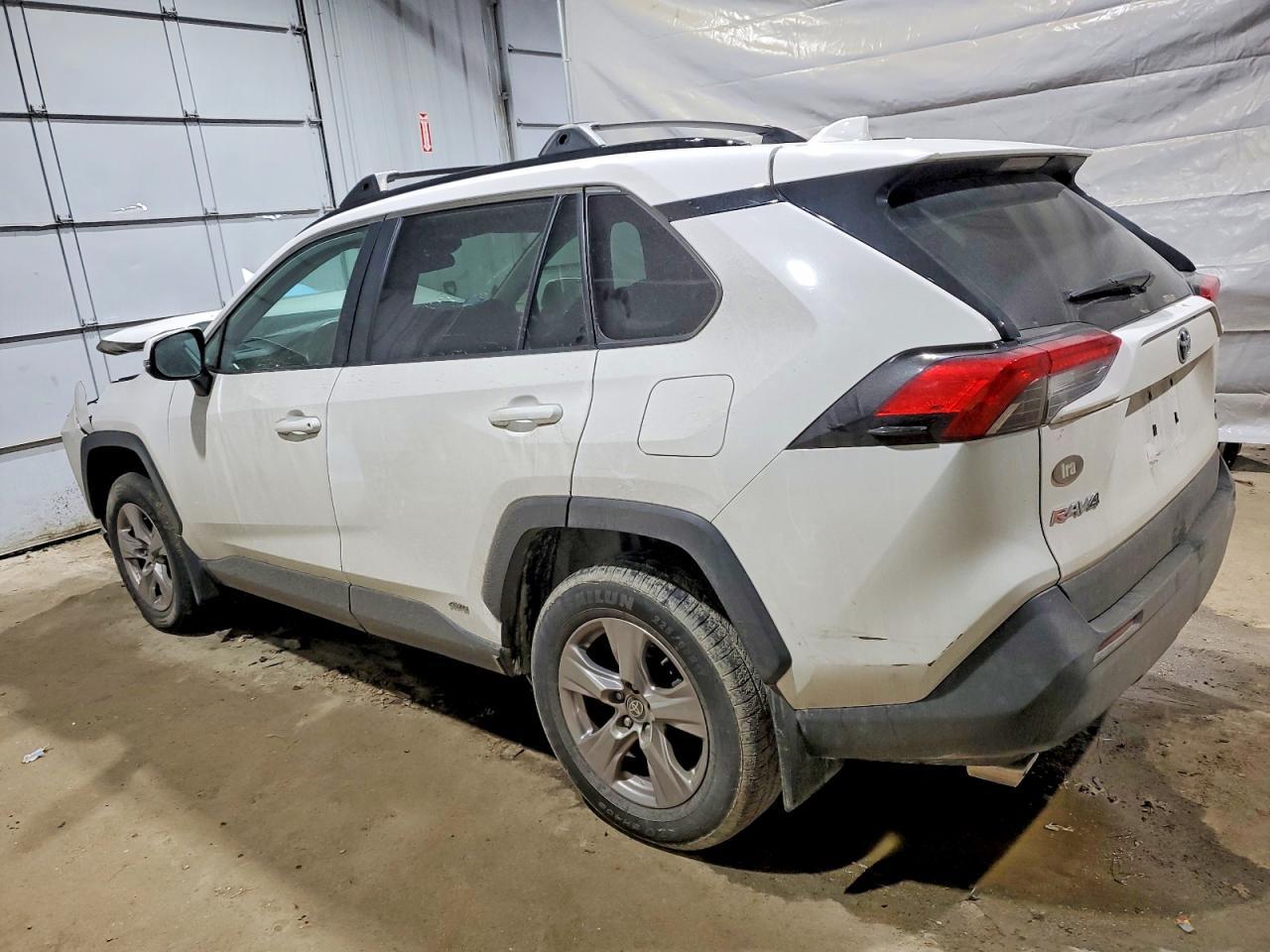 2022 Toyota Rav4 Xle - Фото 2