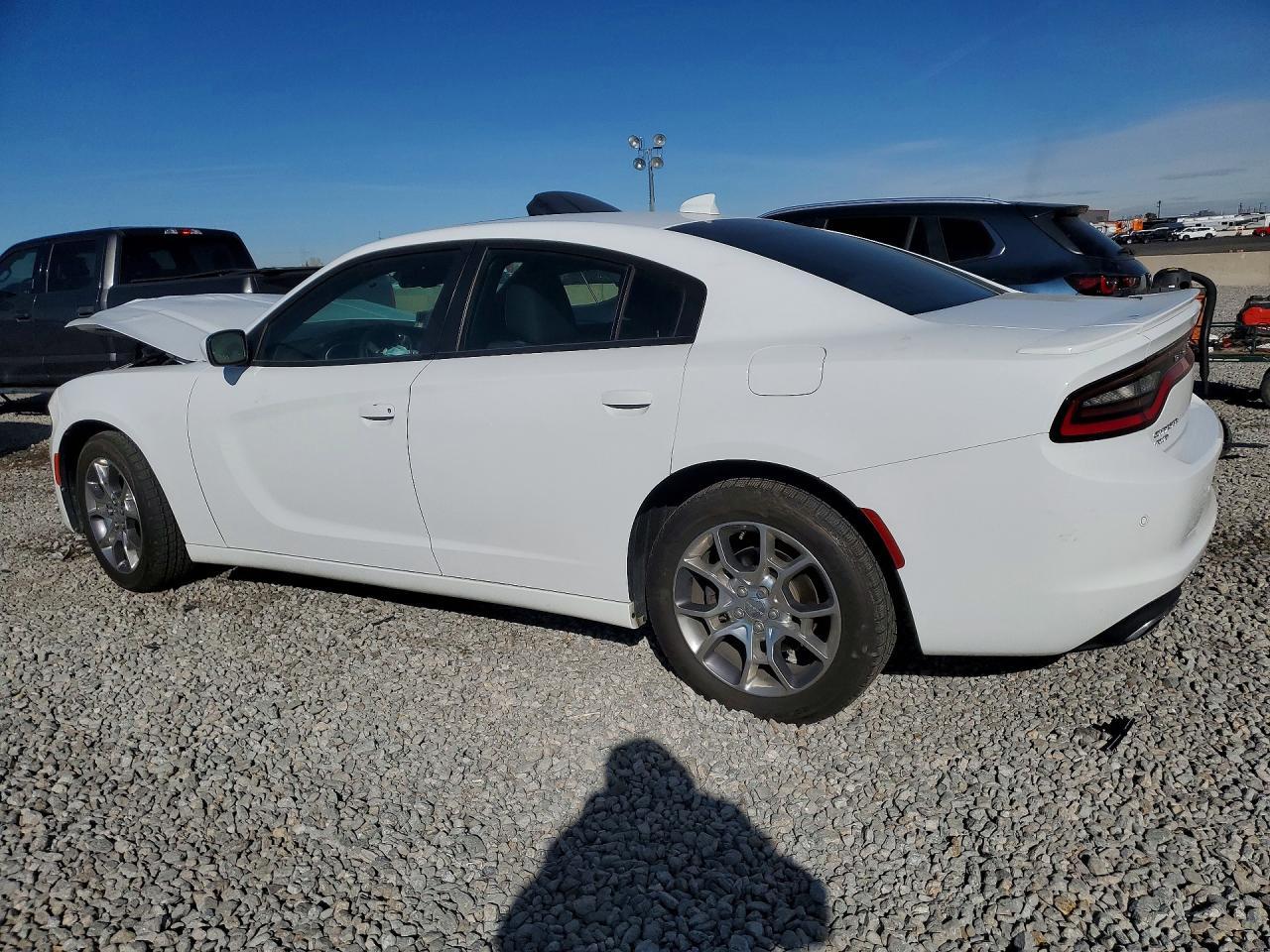 2016 Dodge Charger Sxt - Фото 2