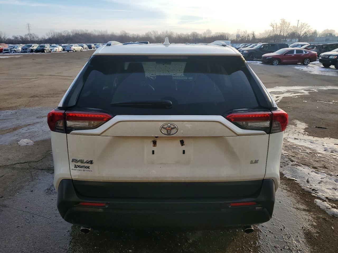 2019 Toyota Rav4 Le - Фото 6