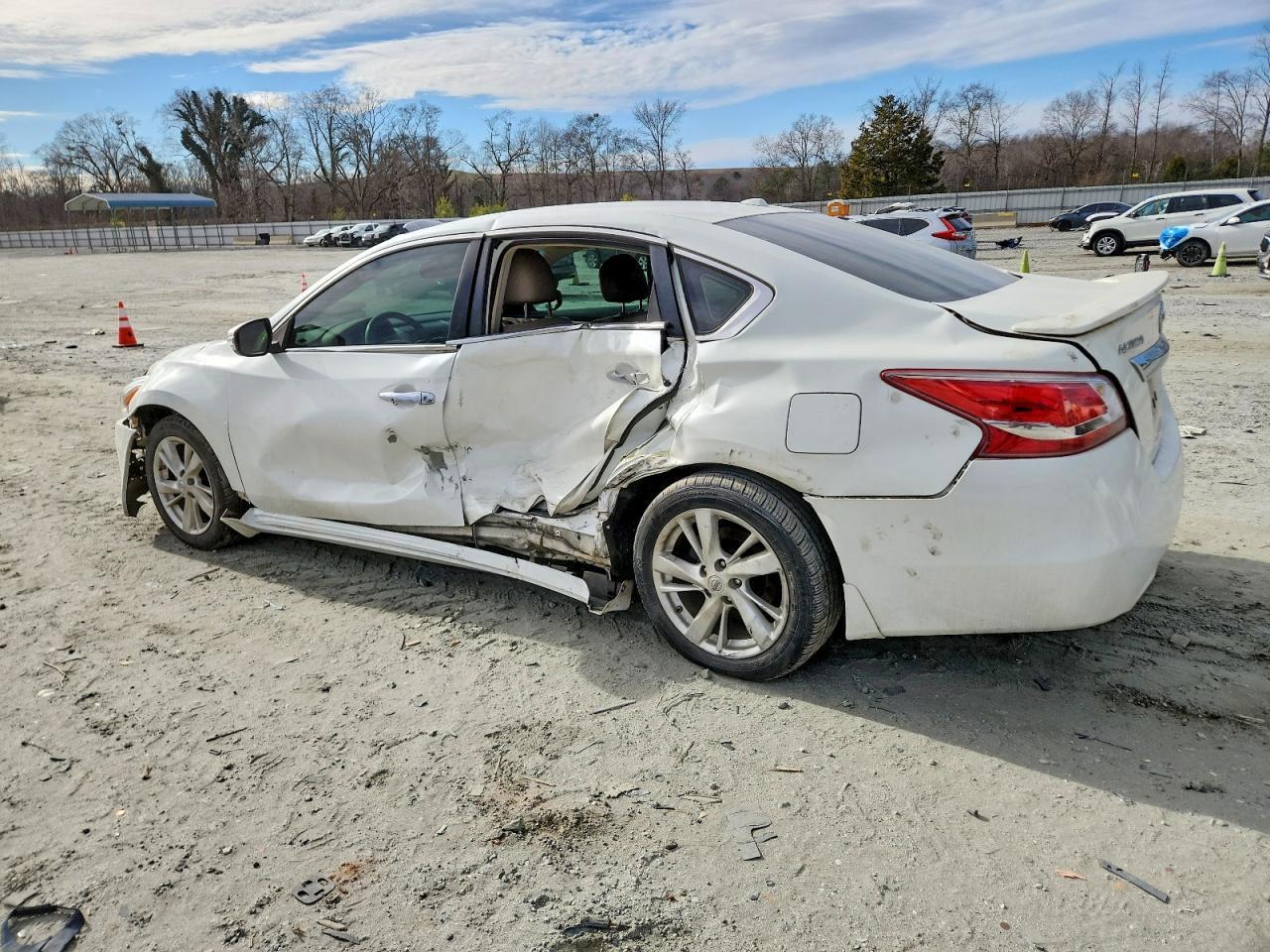 2013 Nissan Altima 2.5 - Image 2