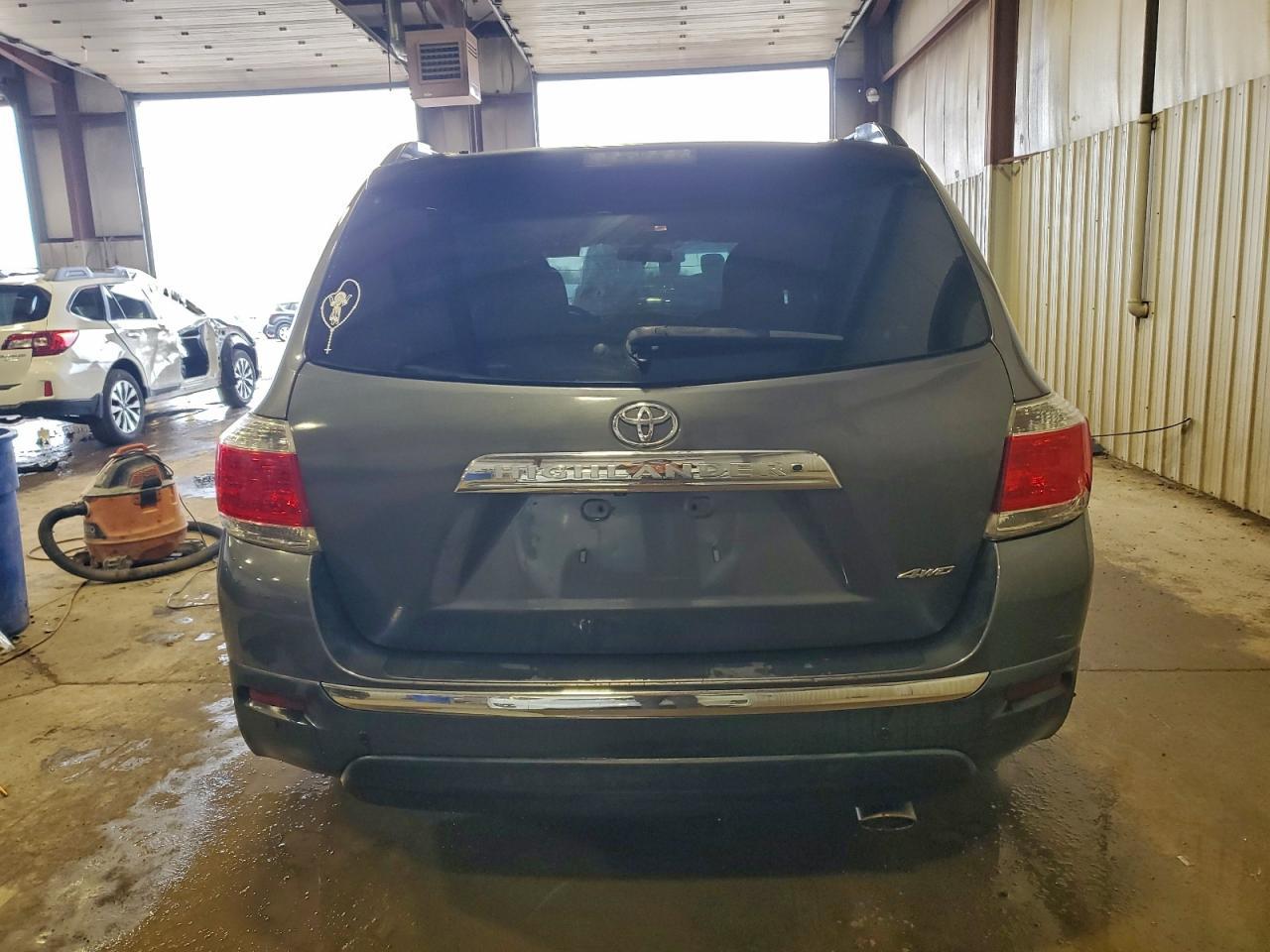 2013 Toyota Highlander Base - Фото 6