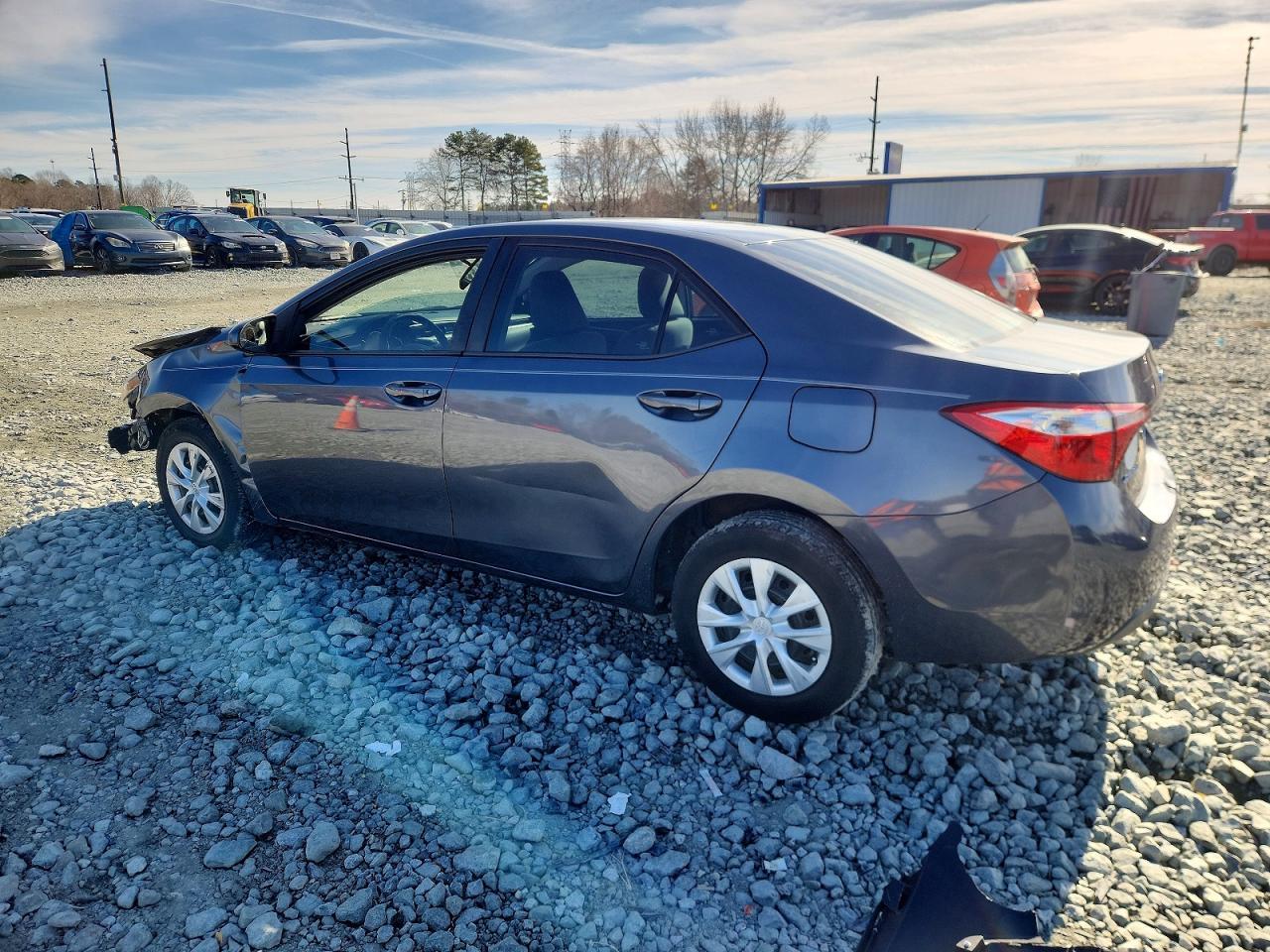 2016 Toyota Corolla L - Фото 2