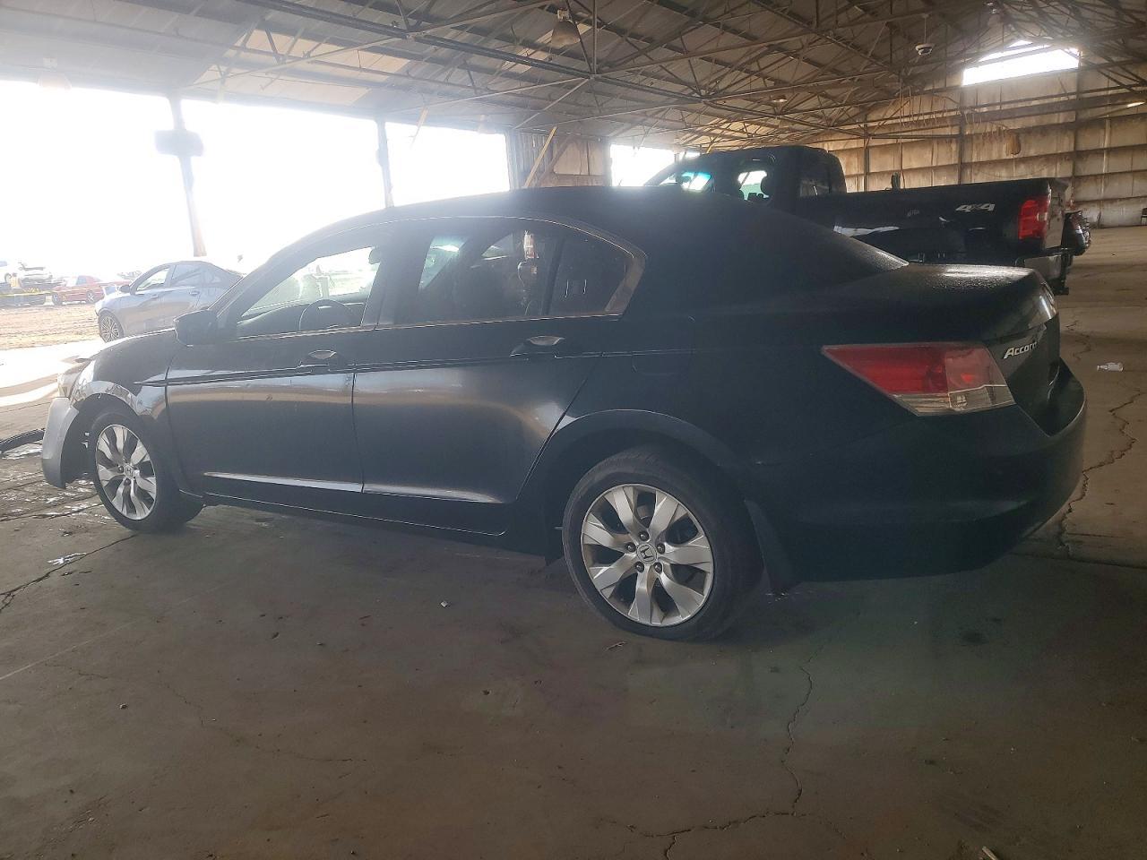 2009 Honda Accord - Image 2