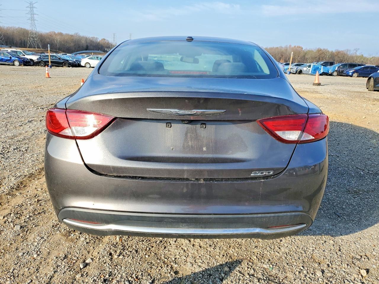 2015 Chrysler 200 Limited - Фото 6