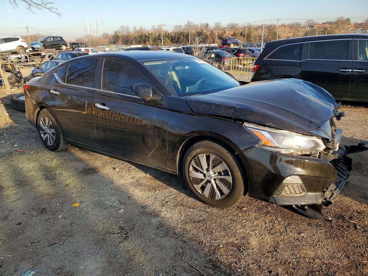 2019 Nissan Altima S - Фото 4