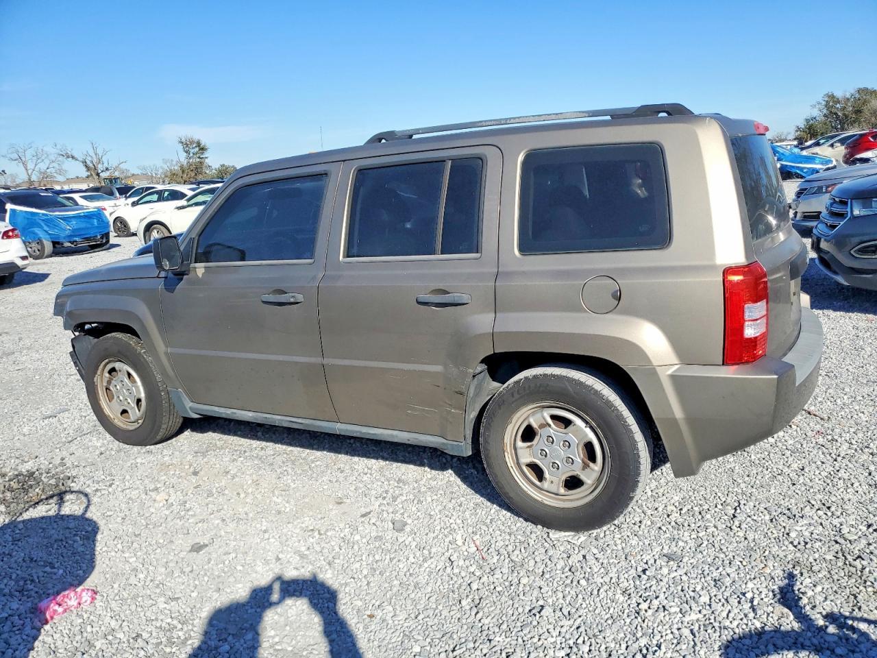 2008 Jeep Patriot Sport - Image 2