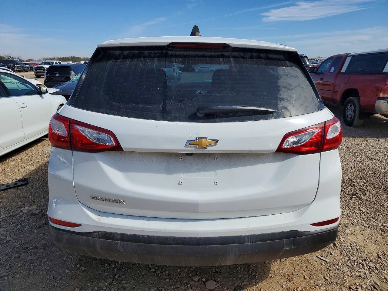 2021 Chevrolet Equinox Ls - Image 6