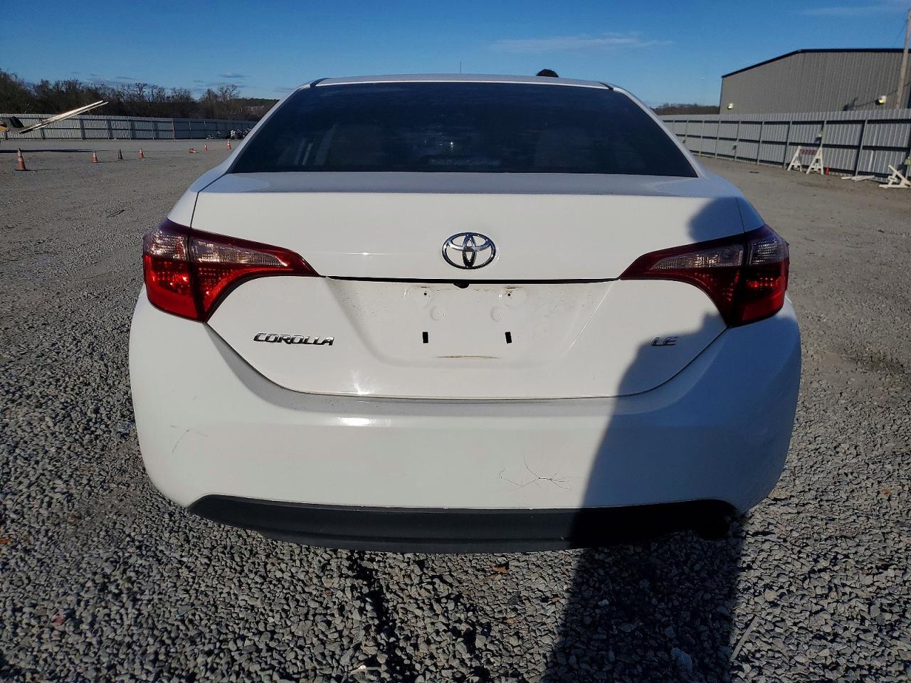 2017 Toyota Corolla L - Фото 6
