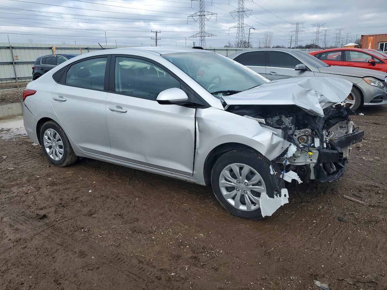 2022 Hyundai Accent Se - Фото 4