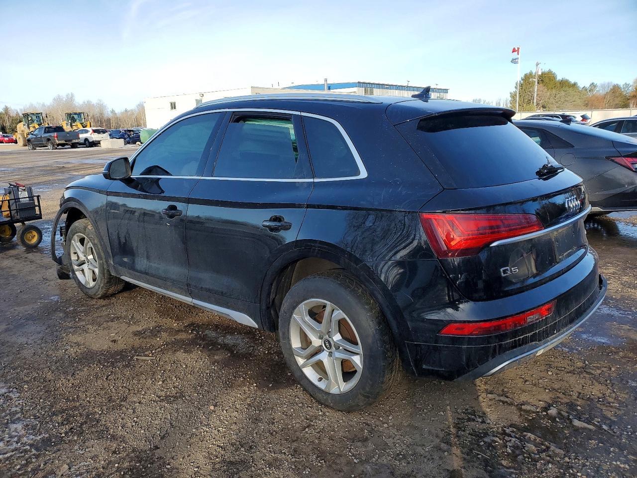 2021 Audi Q5 Premium - Фото 2