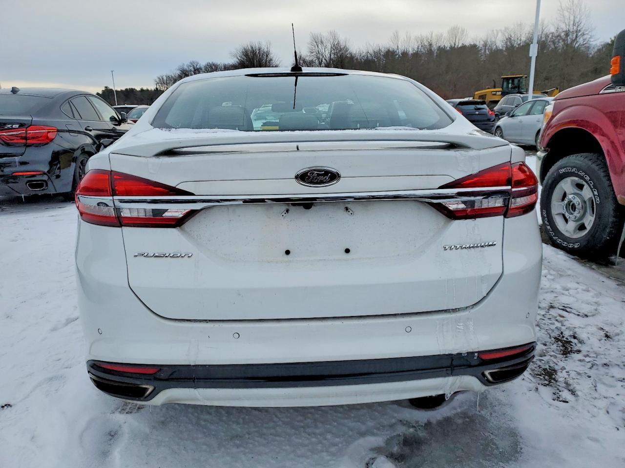 2017 Ford Fusion Titanium - Image 6