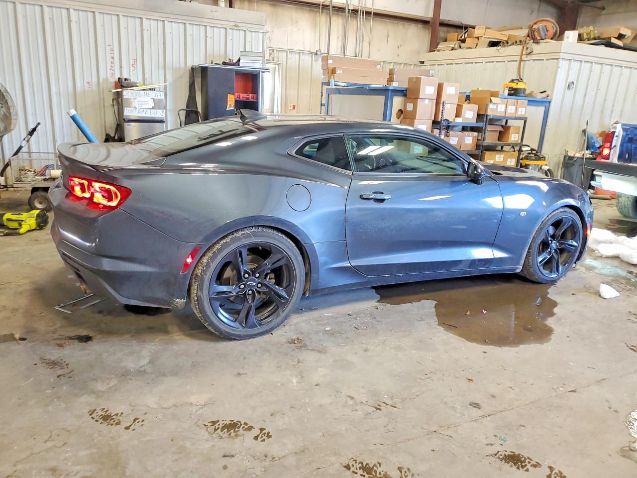 2021 Chevrolet Camaro Ls - Фото 3