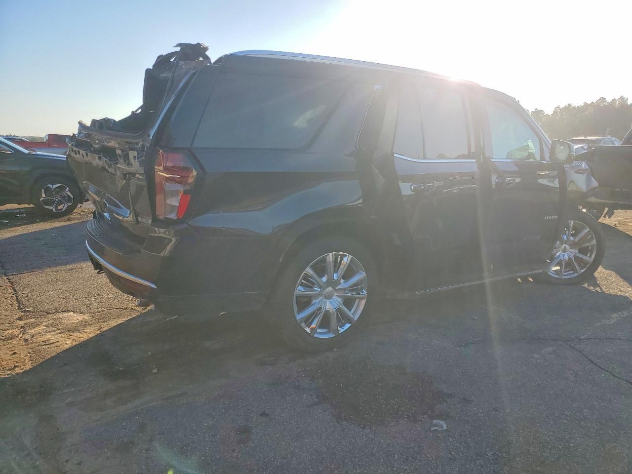 2023 Chevrolet Tahoe C1500 High Country - Image 3