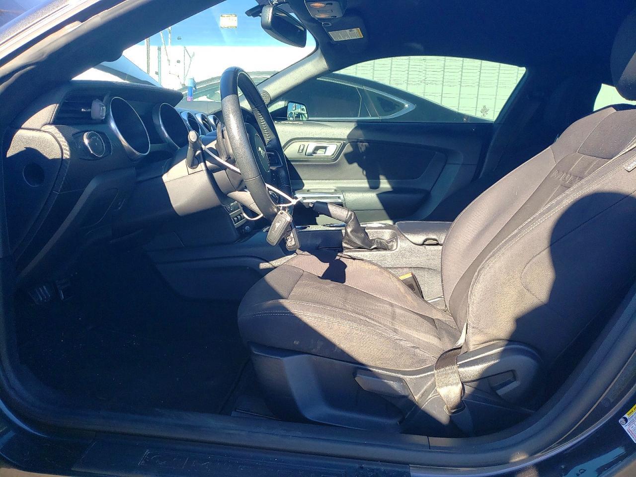 2020 Ford Mustang - Image 7