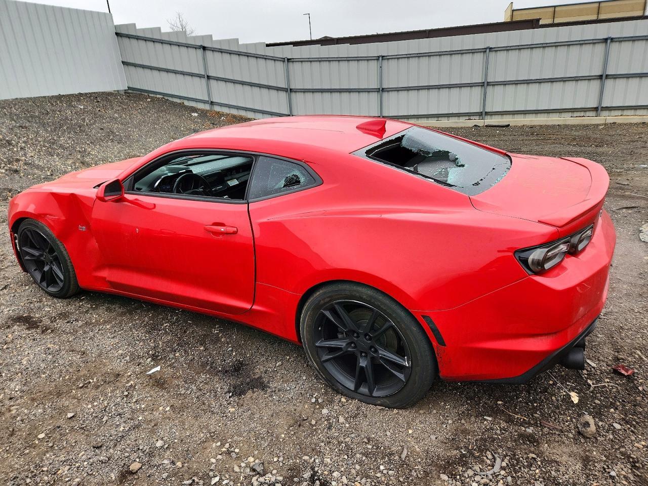 2019 Chevrolet Camaro Ls - Фото 2