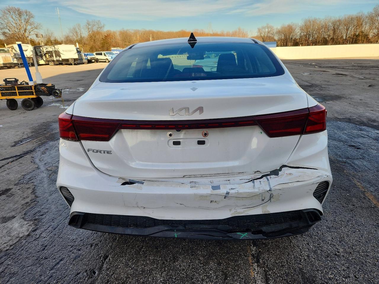 2023 Kia Forte Lxs - Фото 6