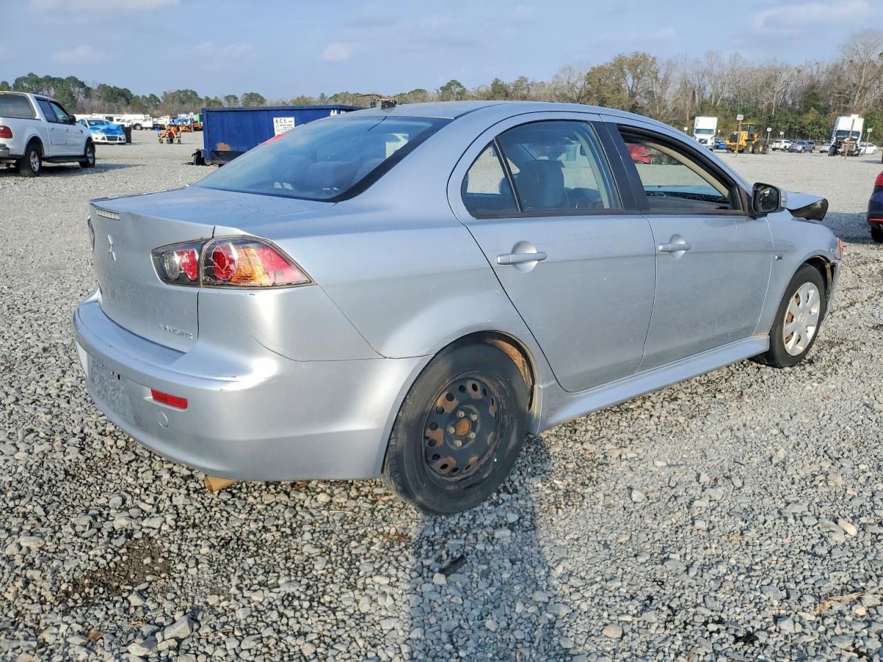 2015 Mitsubishi Lancer Es - Image 3