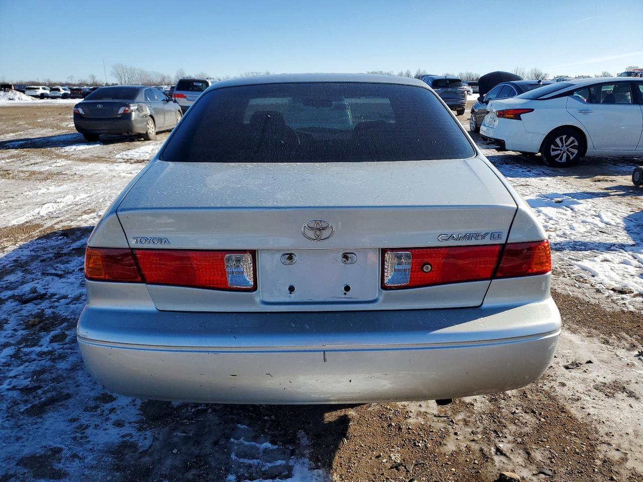 2000 Toyota Camry Ce - Фото 6