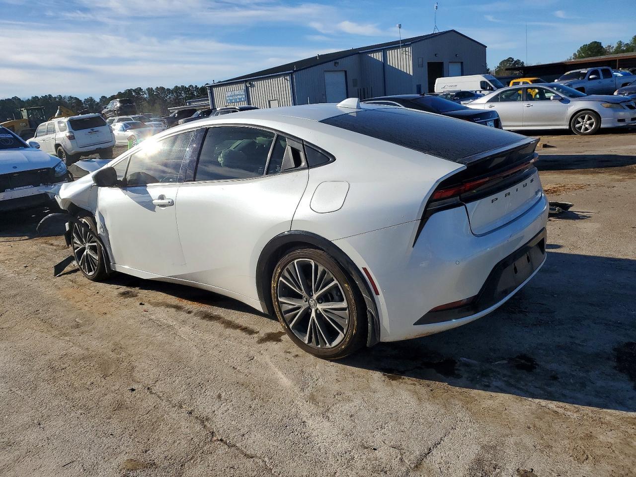 2023 Toyota Prius Le - Фото 2